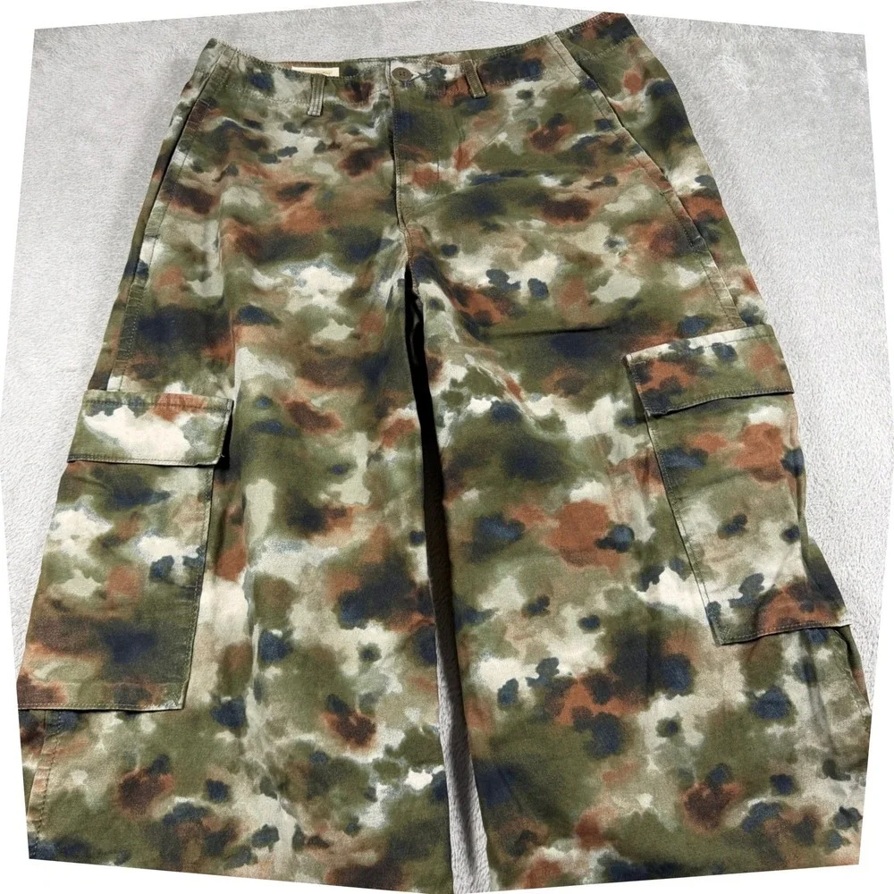 Levi's Premium Cargo Pants Mens 29x30 Green Mossy Camo Gorpcore